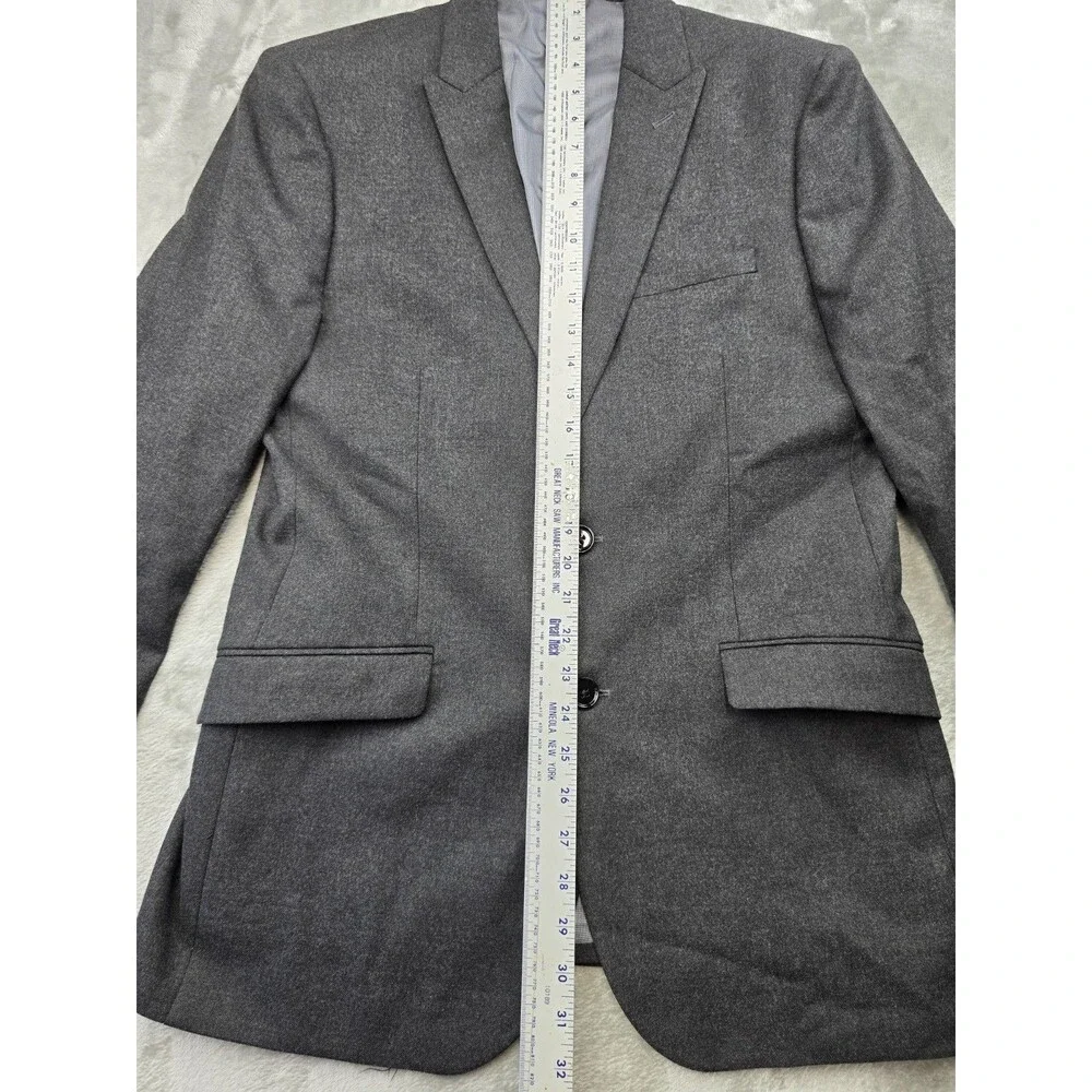 Express Men's Formal Gray Solid Blazer — Size 40R, 2-Button with Pockets.